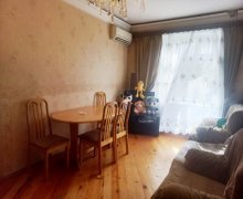 Satılır Köhnə Tikili Azadlıq m., 8-ci mikrorayon, Binəqədi r.