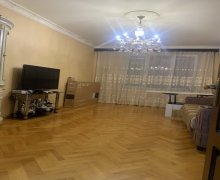 Satılır Köhnə Tikili 28 May m., Nəsimi r.