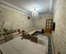 Satılır Köhnə Tikili 20 Yanvar m., 9-cu mikrorayon, Binəqədi r. Satılır Köhnə Tikili 20 Yanvar m., 9-cu mikrorayon, Binəqədi r.