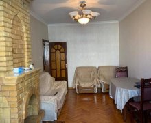 Satılır Köhnə Tikili İnşaatçılar m., Yeni Yasamal qəs., Yasamal r.