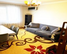 Satılır Köhnə Tikili Dərnəgül m., 7-ci mikrorayon, Binəqədi r.