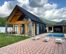 Kirayə (günlük) Həyət evi/villa Qəbələ ş. Kirayə (günlük) Həyət evi/villa Qəbələ ş.