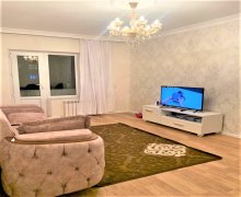 Satılır Köhnə Tikili 9-cu mikrorayon, Binəqədi r.