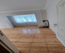 Satılır Köhnə Tikili 9-cu mikrorayon, Binəqədi r.