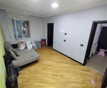 Satılır Köhnə Tikili Azadlıq m., 8-ci mikrorayon, Binəqədi r.