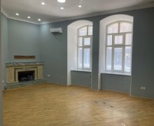 Kirayə (aylıq) Ofis 28 May m., Port Baku, Səbail r.