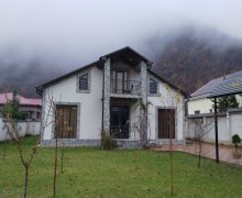 Kirayə (günlük) Bağ evi Qax ş. Kirayə (günlük) Bağ evi Qax ş.
