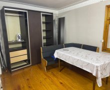 Satılır Köhnə Tikili Elmlər akademiyası m., Yasamal qəs., Bakı Dövlət Universiteti, Yasamal r.