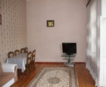 3 otaqli aylıq kiraye evler İçərişəhər m., Səbail r.