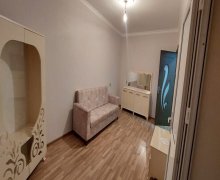 Satılır Köhnə Tikili Neftçilər m., Sabunçu r. Satılır Köhnə Tikili Neftçilər m., Sabunçu r.