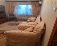 Satılır Köhnə Tikili Xalqlar dostluğu m., 8-ci kilometr, Nizami r.