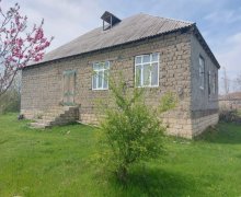 Satılır Həyət evi/villa Xaçmaz ş.