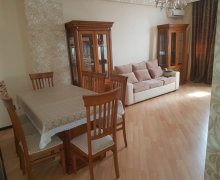 Satılır Yeni Tikili İnşaatçılar m., Yeni Yasamal qəs., Yasamal r.