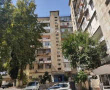 Satılır Köhnə Tikili Memar Əcəmi m., 9-cu mikrorayon, Binəqədi r.