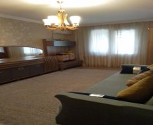 Satılır Köhnə Tikili Xalqlar dostluğu m., 8-ci kilometr, Nizami r.