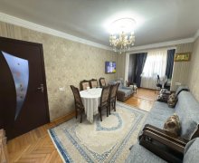 Satılır Köhnə Tikili Nizami r.