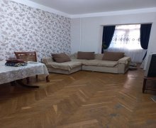 Satılır Köhnə Tikili Azadlıq m., 7-ci mikrorayon, Binəqədi r.