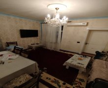 Satılır Köhnə Tikili Azadlıq m., Rəsulzadə qəs., Binəqədi r.