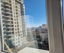 Satılır Yeni Tikili Elmlər akademiyası m., Yasamal r.