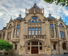 Satılır Köhnə Tikili İçərişəhər m., Axundov bağı, Səbail r.