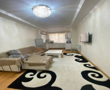 Satılır Yeni Tikili İnşaatçılar m., Yeni Yasamal qəs., Yasamal r.