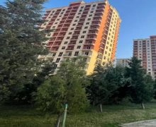 Satılır Yeni Tikili Dərnəgül m., 8-ci mikrorayon, Binəqədi r.