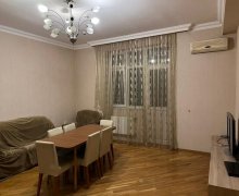 Satılır Yeni Tikili Memar Əcəmi m., Nəsimi r.