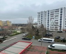 Satılır Köhnə Tikili Qara Qarayev m., Nizami r. Satılır Köhnə Tikili Qara Qarayev m., Nizami r.