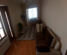 Satılır Köhnə Tikili Xalqlar dostluğu m., 8-ci kilometr, Nizami r.