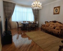Kirayə (aylıq) Yeni Tikili Gənclik m., Nərimanov r. Kirayə (aylıq) Yeni Tikili Gənclik m., Nərimanov r.