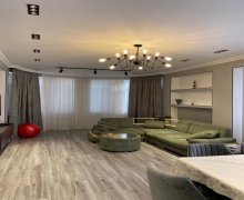 Satılır Yeni Tikili İnşaatçılar m., Yeni Yasamal qəs., Yasamal r.