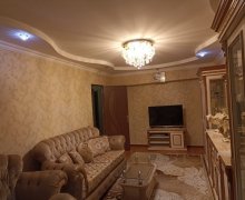 Satılır Köhnə Tikili Elmlər akademiyası m., Yasamal r.