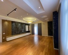 Satılır Yeni Tikili Bayıl qəs., Səbail r. Satılır Yeni Tikili Bayıl qəs., Səbail r.