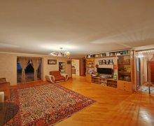 Satılır Köhnə Tikili Elmlər akademiyası m., Yasamal qəs., Avropa otel, Yasamal r.