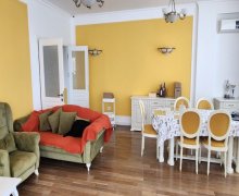 Satılır Yeni Tikili Elmlər akademiyası m., Yasamal r.