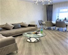 Satılır Köhnə Tikili Azadlıq m., 8-ci mikrorayon, Binəqədi r.