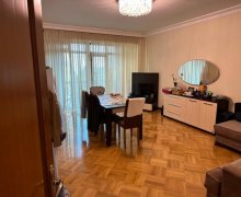 iceri seherde aylıq kiraye evler İçərişəhər m., Səbail r.