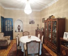 Satılır Köhnə Tikili Elmlər akademiyası m., Yasamal r.