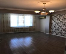 Satılır Köhnə Tikili Qara Qarayev m., 8-ci kilometr, Nizami r.