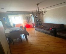 Satılır Köhnə Tikili Xalqlar dostluğu m., 8-ci kilometr, Nizami r.