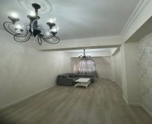 Satılır Yeni Tikili İnşaatçılar m., Yeni Yasamal qəs., Yasamal r.