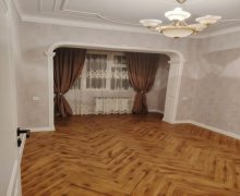 Satılır Köhnə Tikili Elmlər akademiyası m., Yasamal r.