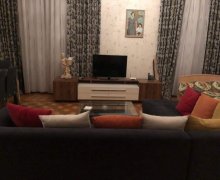 Satılır Köhnə Tikili 28 May m., Yasamal r.