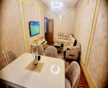 Satılır Köhnə Tikili Azadlıq m., 8-ci mikrorayon, Binəqədi r.