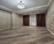 Satılır Yeni Tikili İnşaatçılar m., Yeni Yasamal qəs., Yasamal r.