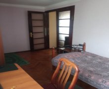 Satılır Köhnə Tikili Elmlər akademiyası m., Yasamal r.