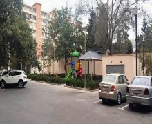 Satılır Köhnə Tikili Xalqlar dostluğu m., 8-ci kilometr, Nizami r.