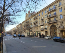 Satılır Köhnə Tikili Nizami m., Yasamal r.