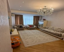 Satılır Yeni Tikili Memar Əcəmi m., Nəsimi r.