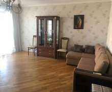 iceri seherde aylıq kiraye evler İçərişəhər m., Səbail r.